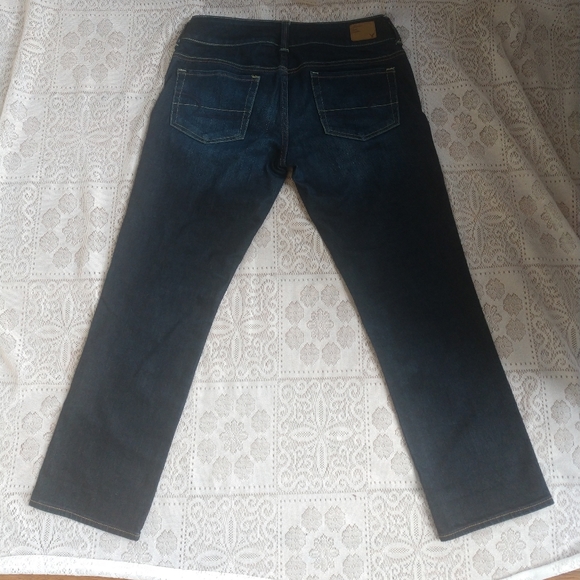 American Eagle Artist Crop Dark Wash Jeans - Picture 2 of 7